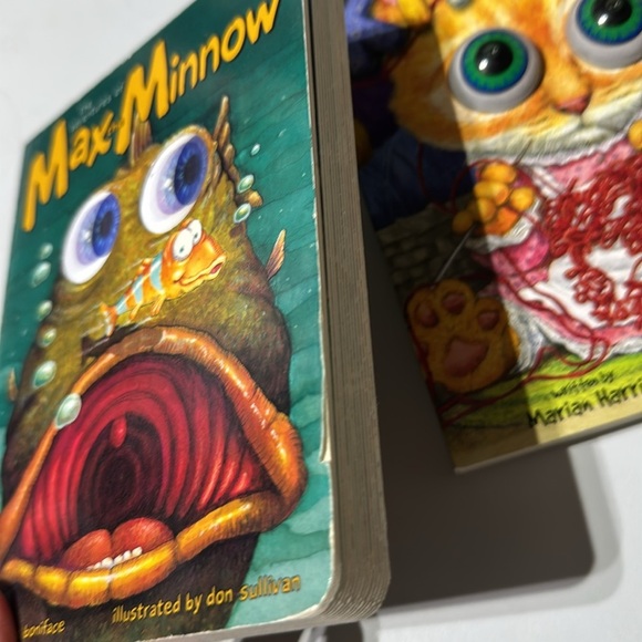 BUNDLE of 2 | Kids card boad books - Picture 5 of 8